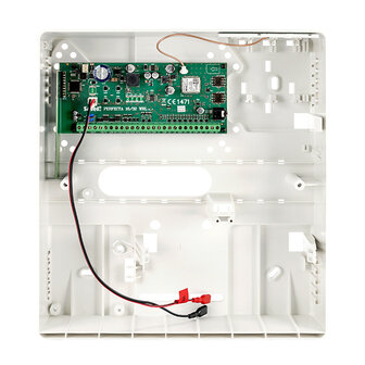 PERFECTA 32-WRL pack met wit draadloos LCD bediendeel, draadloos magneetcontact en draadloze PIR